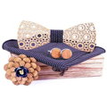 Pajarita de madera con pañuelo y gemelos Gaira 709213