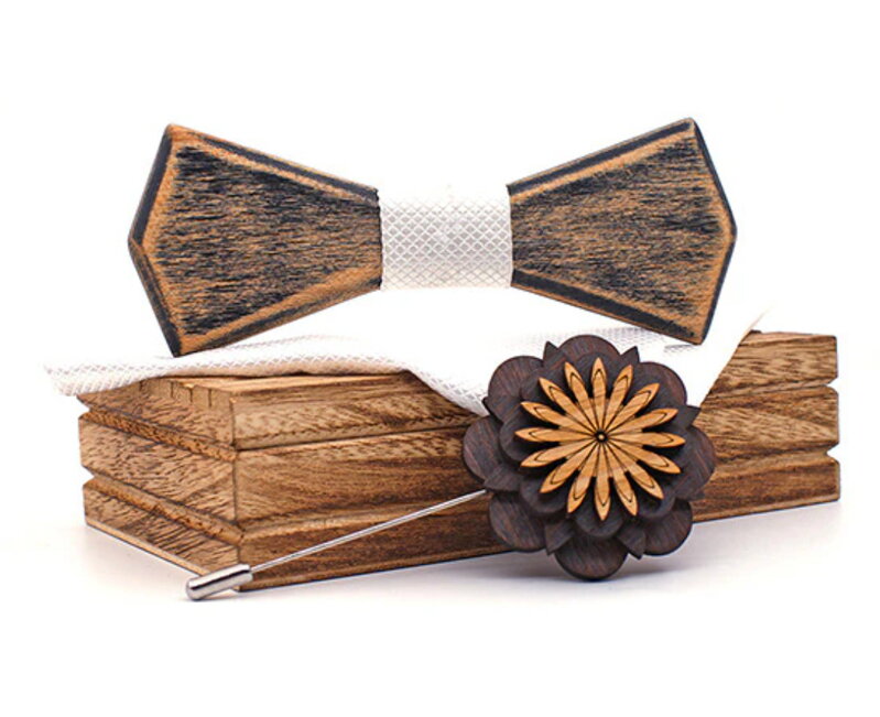 Pajarita de madera con pañuelo y broche Gaira 709221